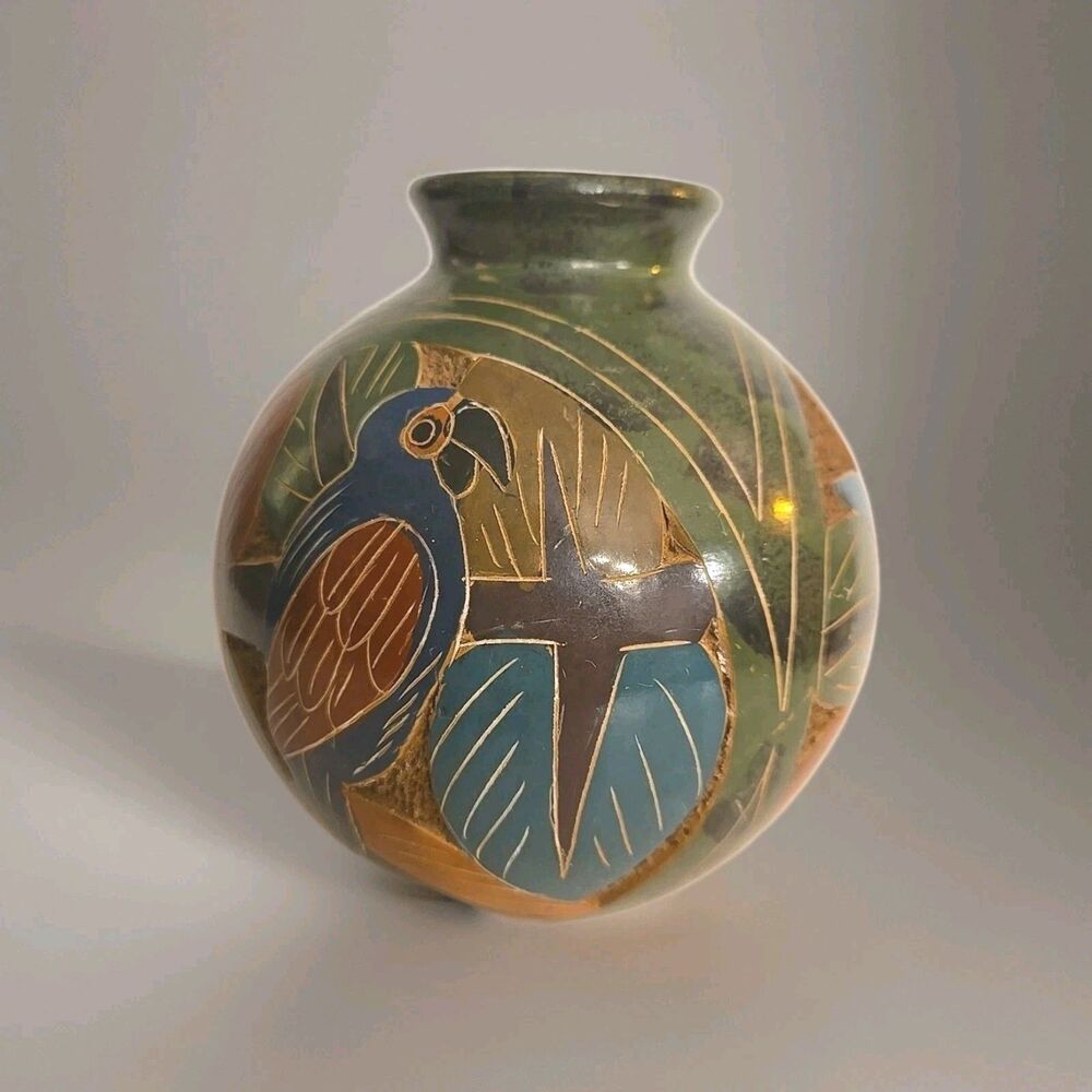 Nicaraguan Redware Terra Cotta Vase 3D Bird Design Folk Inca Pottery VTG